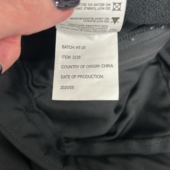 Iceburg Women’s Wind/Water‎ Resistant Vest Size Small Black EUC Lined Pockets - Picture 8 of 9